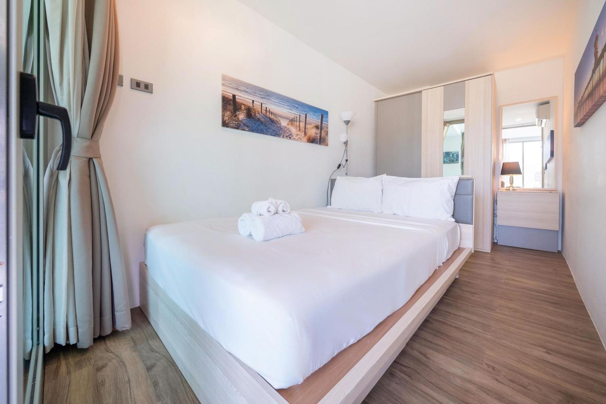Ocean View 2br C35, Just 5 Min Walk To The *
